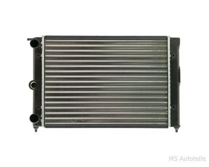 Radiator 430 mm aansluitingen bestuurderszijde ( Golf 1 G60)