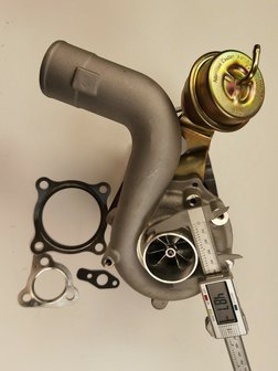 K04 001 Turbo met wastegate  Billet compressor wiel