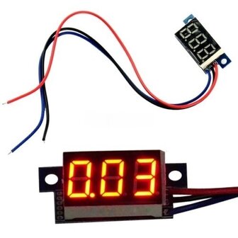 Mini voltmeter op printplaatje