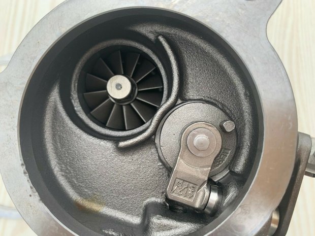 K04 0022-0023 Turbo met wastegate  Billet compressor wiel
